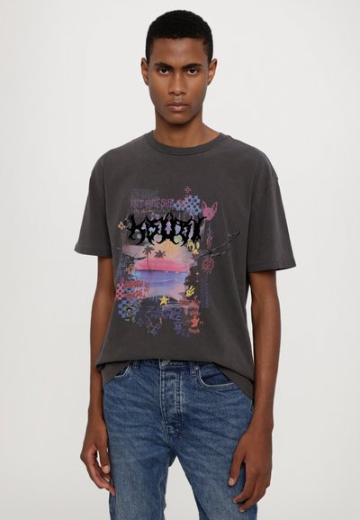 Ksubi VANDALS BIGGIE TEE  - Triko s potiskem - black