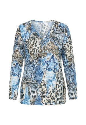 Koszula z długim rękawem i dekoltem w szpic, z mieszanymi niebieskimi wzorami kwiatowymi, gwiazdkami, zawijasami oraz akcentami z nadrukiem lamparcim na białym tle.