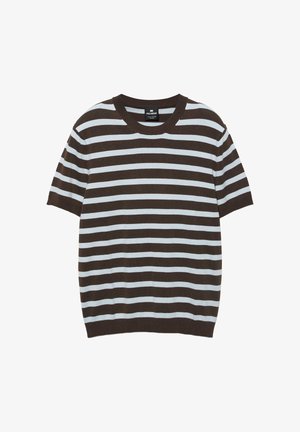 Kurzärmeliges Strickpullover mit horizontalen schwarzen und weißen Streifen und einem Rundhalsausschnitt, auf weißem Hintergrund dargestellt.