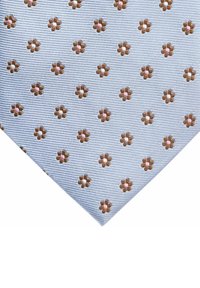 Lichtblauwe stropdas met een gestructureerde stof en kleine bloemmotieven in bruin en roze, gelijkmatig verdeeld over het ontwerp.