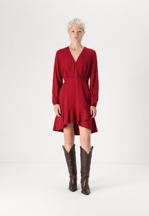 KENDALL - Freizeitkleid - burnt red