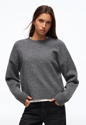 Bershka, CREW NECK-JUMPER - Pullover - grey