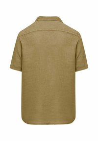 Koszula z krótkim rękawem w oliwkowym kolorze, wykonana z lnu, z klasycznym kołnierzykiem, prostym dołem i gładkim, teksturowanym wykończeniem.