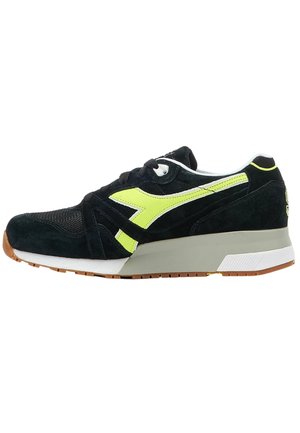 Diadora N9000 PATTA BOBO VIERI - Sneakers basse - black white