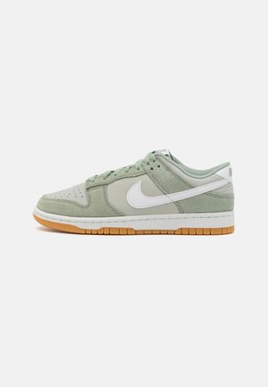 Nike Sportswear DUNK LOW RETRO SE - Sportcipő - jade horizon/summit white/light silver/light brown