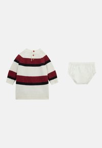 Abito lavorato a maglia con strisce orizzontali rosse e nere, scollatura rotonda, tre bottoni sul retro e un copri pannolino bianco coordinato. Texture morbida.