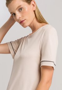 Hanro COMFORT - Nightie - offwhite