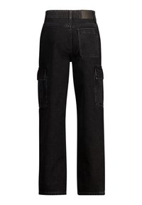 Pantaloni cargo neri in denim, con tasche laterali e una tasca posteriore a toppa. Design a gamba dritta con una finitura semplice e pulita.