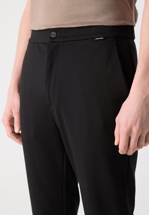 COMFORT TAPERED - Chinos4