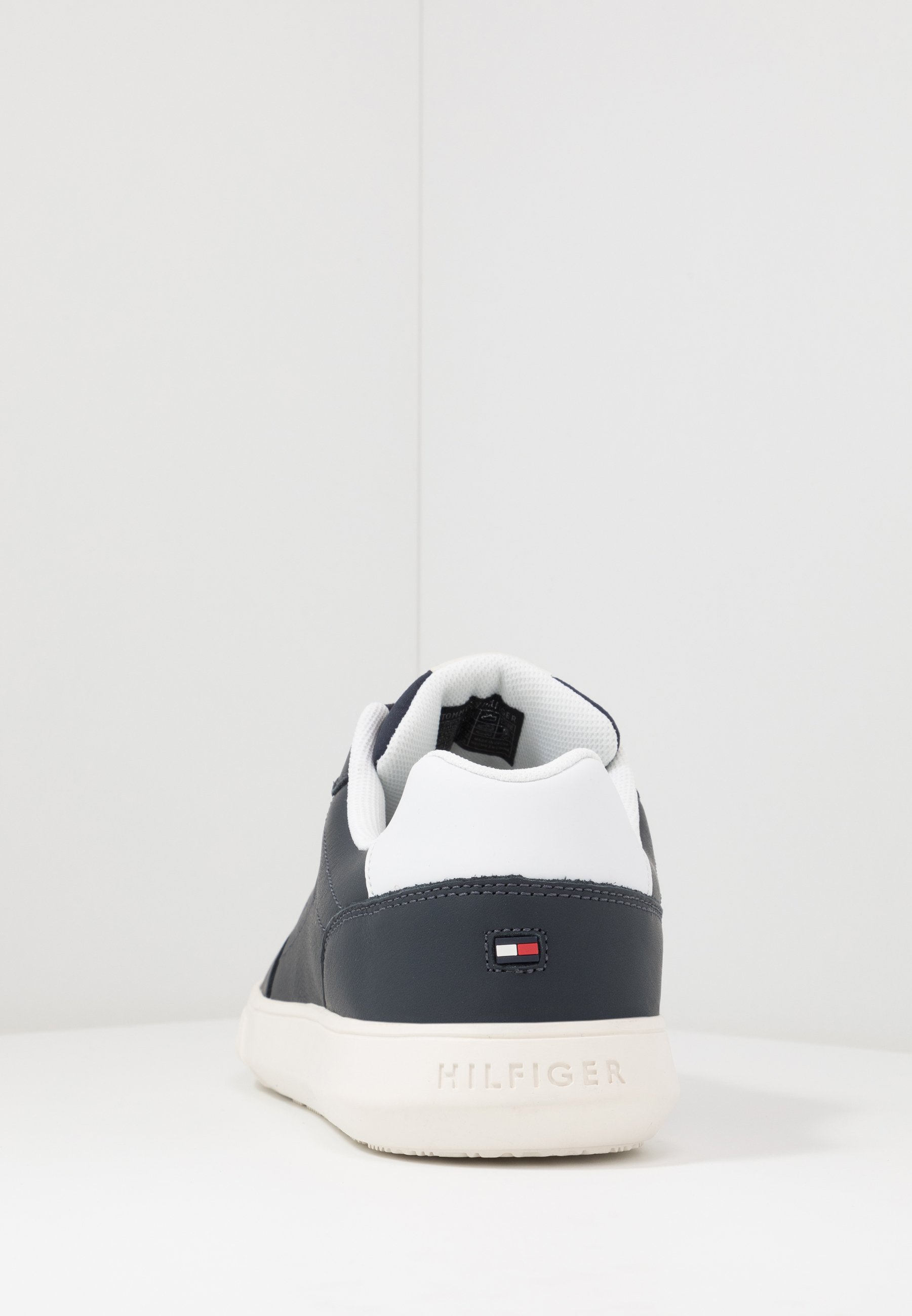 tommy hilfiger court trainers