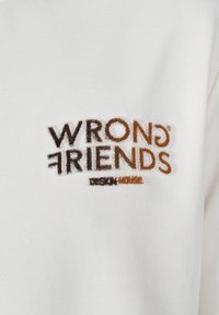 Unselected, beige/brown