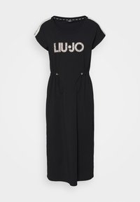 Czarna sukienka z krótkimi rękawami, z logo "LIU JO" w kamieniach strass, z regulowanym pasem, w miękkim materiale i zaokrąglonym dołem. Srebrne akcenty na ramionach.