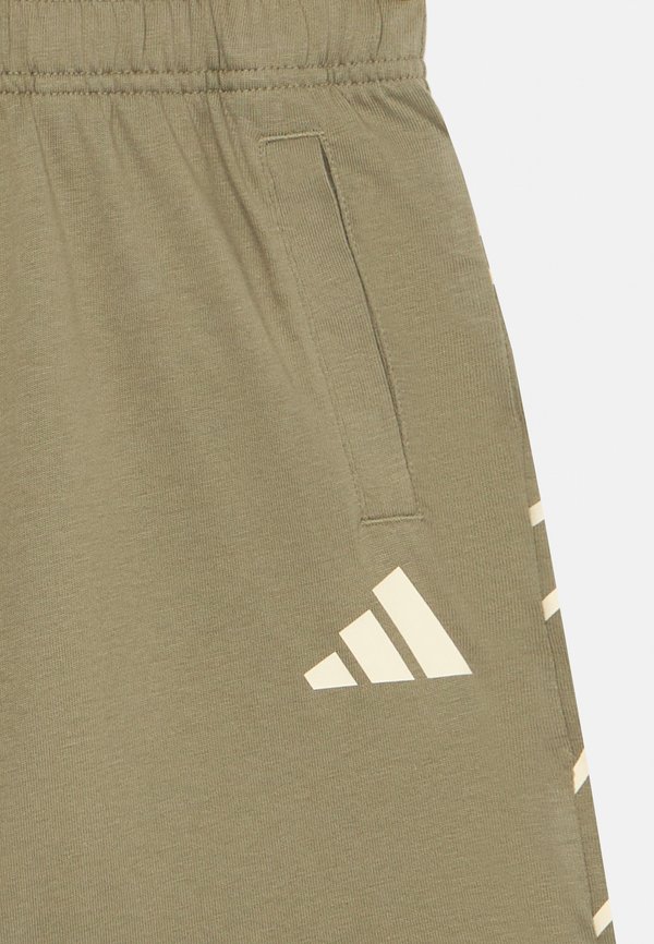 JUDE BELLINGHAM UNISEX - Shorts - clay3