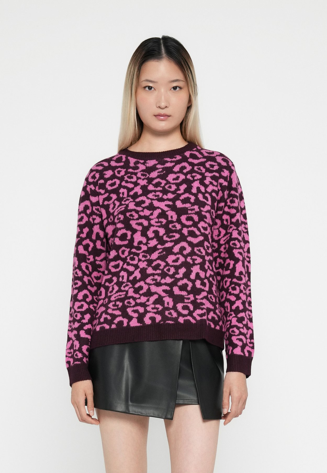 ONLLEONORA O NECK