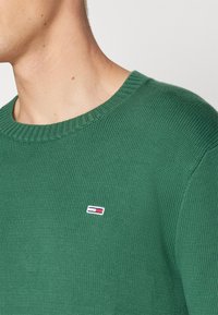 Tommy Jeans Stickad tröja - green