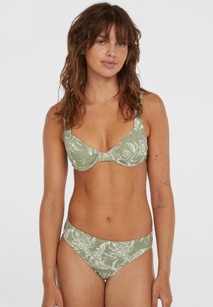 Grönt bikinit-set med ett blommönster. Toppen har strukturerade kupor och justerbara remmar, medan botten har en klassisk skärning.