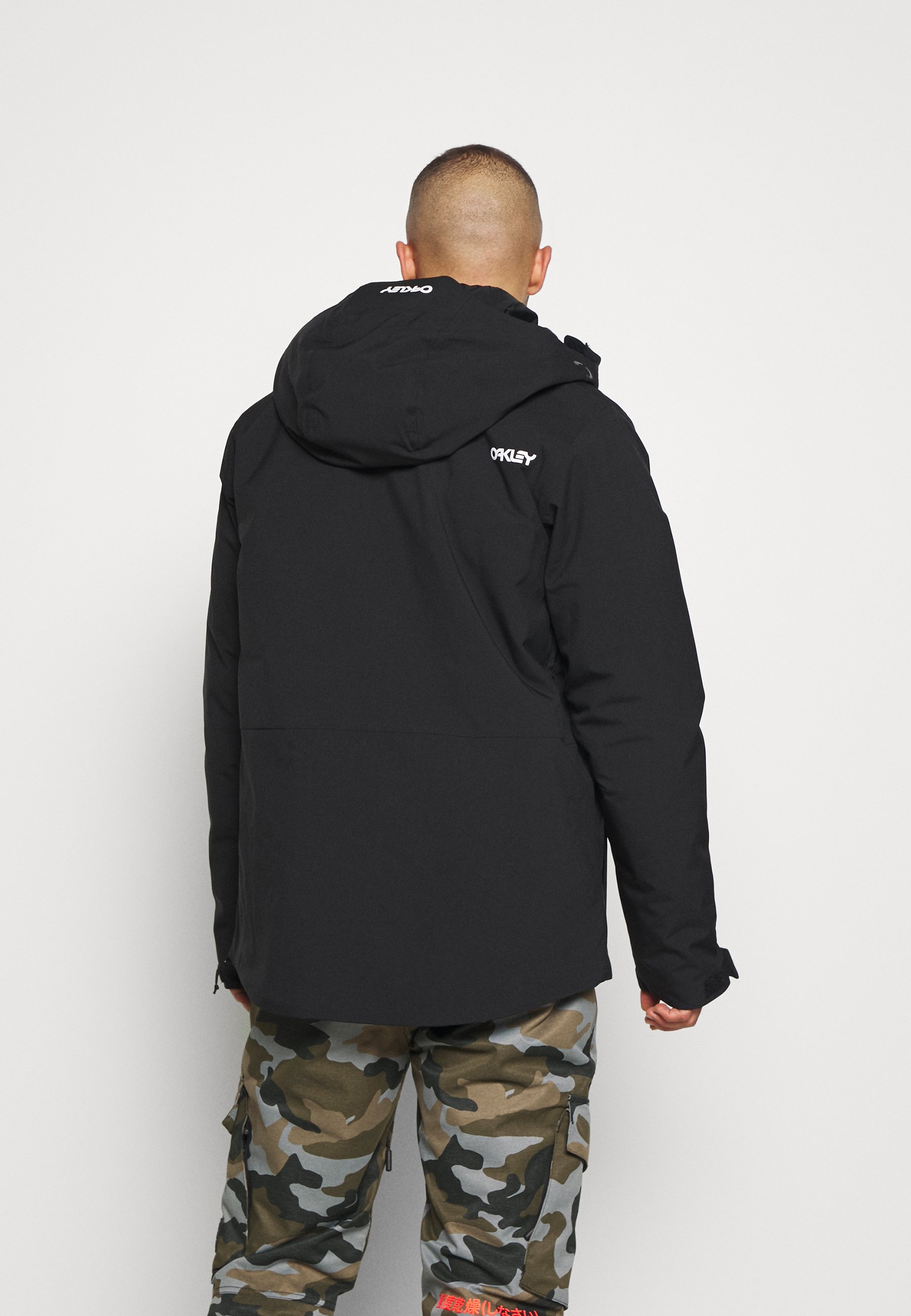 oakley snow insulated jacket