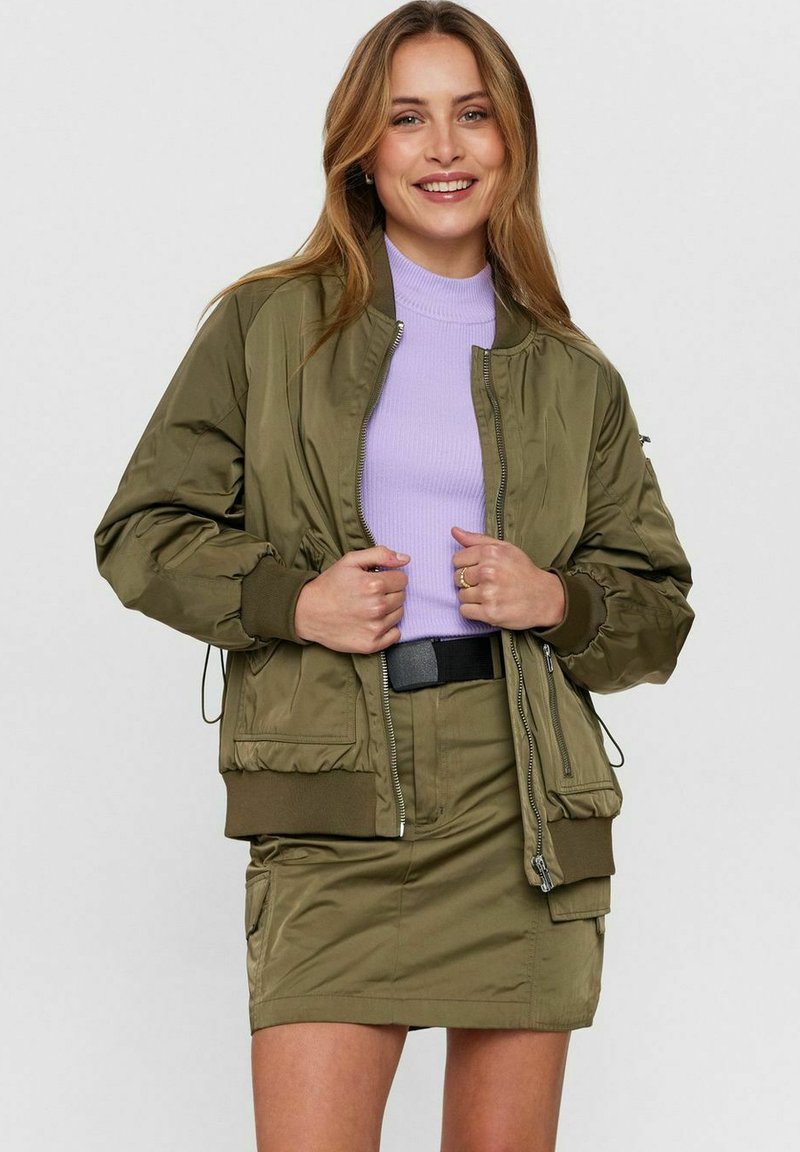 Nümph NUALLIE - Bomber stiliaus striukė - ivy green