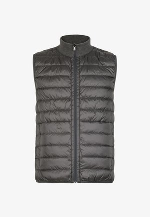 Szara pikowana kamizelka z wysokim kołnierzem, zamkiem z przodu i poziomym wzorem pikowania. Lekki materiał o gładkiej fakturze.