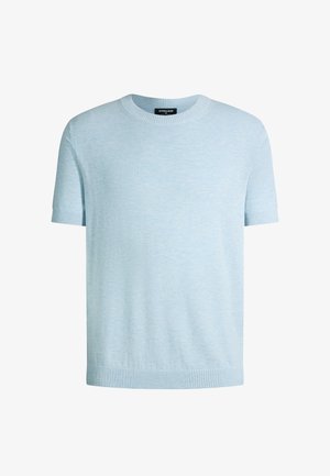 Lichtblauwe gebreide trui met korte mouwen, geribde ronde hals, manchetten en zoom, met label Strellson.