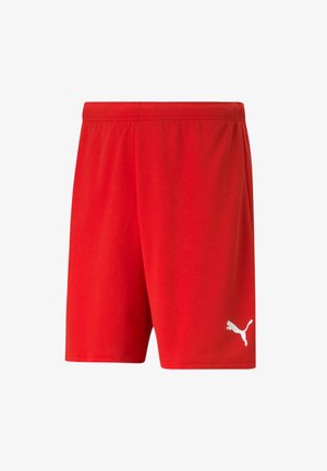 Rote Sportshorts aus leichtem Stoff, mit einem elastischen Bund und einem weißen Puma-Logo unten links. Glatte Textur.