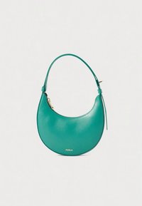 Ramenní taška z tyrkysové kůže s oblým tvarem, vybavená zlatým kovovým zapínáním na zip a krátkým uchem. Na přední straně je značka.