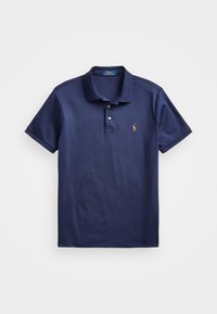 Polo shirt bleu marine en tissu lisse, avec un col à deux boutons, des manches courtes et un petit logo brodé sur la poitrine gauche.