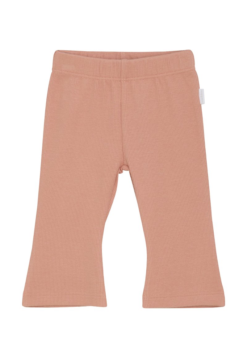 Zachte roze geribbelde peuterbroek met een elastische tailleband en licht uitlopende pijpen, met een klein wit merklabel aan de zijkant.