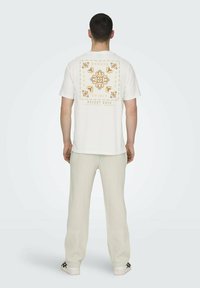 Only & Sons 2ER-SET RUNDHALS KURZARM - T-Shirt print - weiß beige