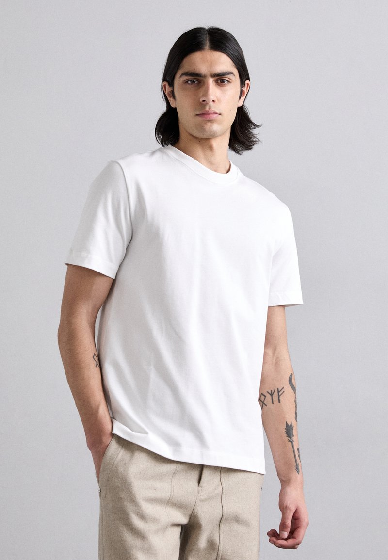 Helmut Lang - LOGO TEE - T-shirt print - white, Vergroten