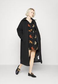 ONLY MATERNITY OLMALMA LIFE POLY ALLY DRESS  - Vestido de dia - black