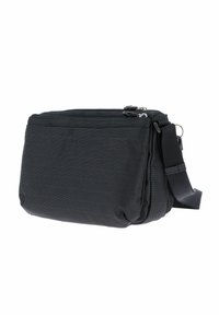 Schwarze Nylon-Crossbody-Tasche mit Reißverschluss oben, strukturiertem Oberflächenmaterial, verstellbarem Tragegurt und mehreren Fronttaschen für Stauraum.