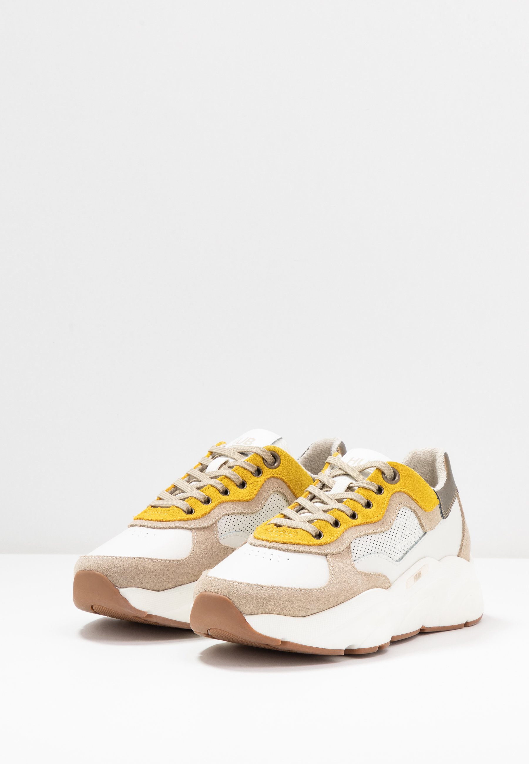 HUB ROCK Joggesko offwhitetaupelite gum Zalando.no HUB ROCK Joggesko offwhitetaupelite gum Zalando.no