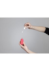 Thumbnail Image 4