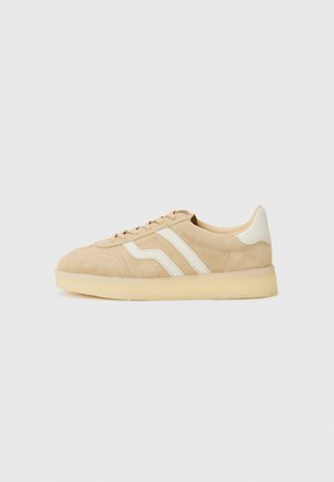 CUZIMA - Trainers - sand/white