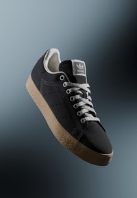 adidas Originals STAN SMITH CS - Tenisice - core black/core white