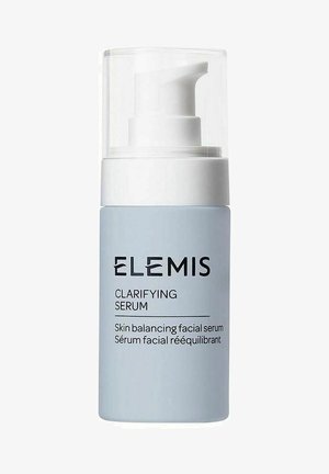 Seerumin kirkas vaaleansininen pullo, jossa on valkoinen pumppu ja läpinäkyvä korkki. Pullossa on tuotenimen ja -toiminnon merkintäteksti.