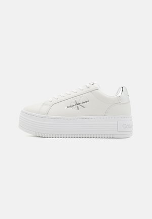 Calvin Klein Jeans, BOLD LACE - Sneakers basse - bright white/silver