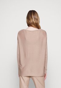 Anna Field Pullover - camel