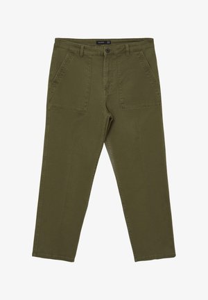 Pantaloni verde oliva realizzati in robusto tessuto di cotone, con vita piatta, due tasche laterali e chiusura con bottone. Design classico a gamba dritta.