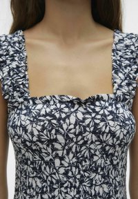 Vero Moda VMMENNY SMOCK CALF  - Dnevna haljina - navy blazer
