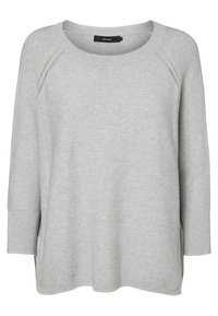 Pull en maille gris clair, avec un décolleté large, des poignets côtelés et des fentes latérales pour plus de liberté de mouvement.