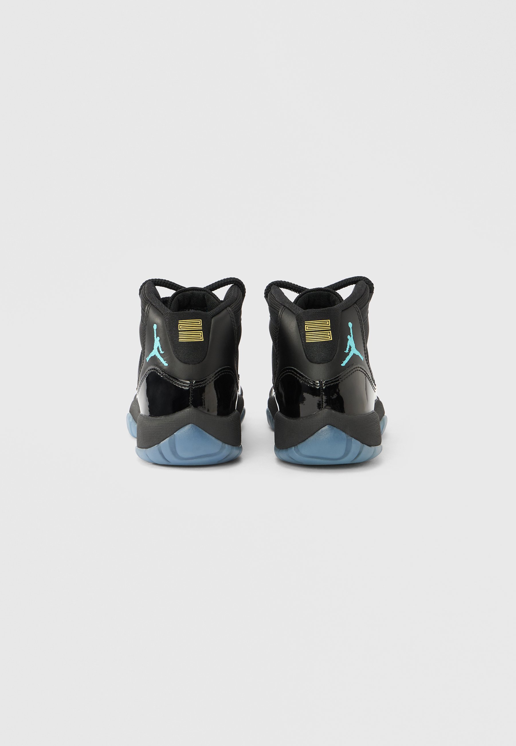 Jordan AIR JORDAN 11 RETRO UNISEX - Scarpe da basket - black/gamma