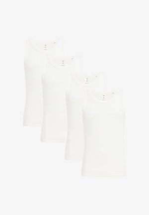 Fire hvide tanktops i bomuld, med rund hals, ærmeløs skæring og glat tekstur. Hver har et mærke ved halsen.