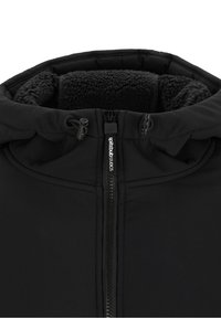 Zwarte capuchonjas met een zachte fleece voering, ritssluiting en verstelbare trekkoordcapuchon. Kenmerkt zich door het gladde buitenmateriaal en stikdetails.