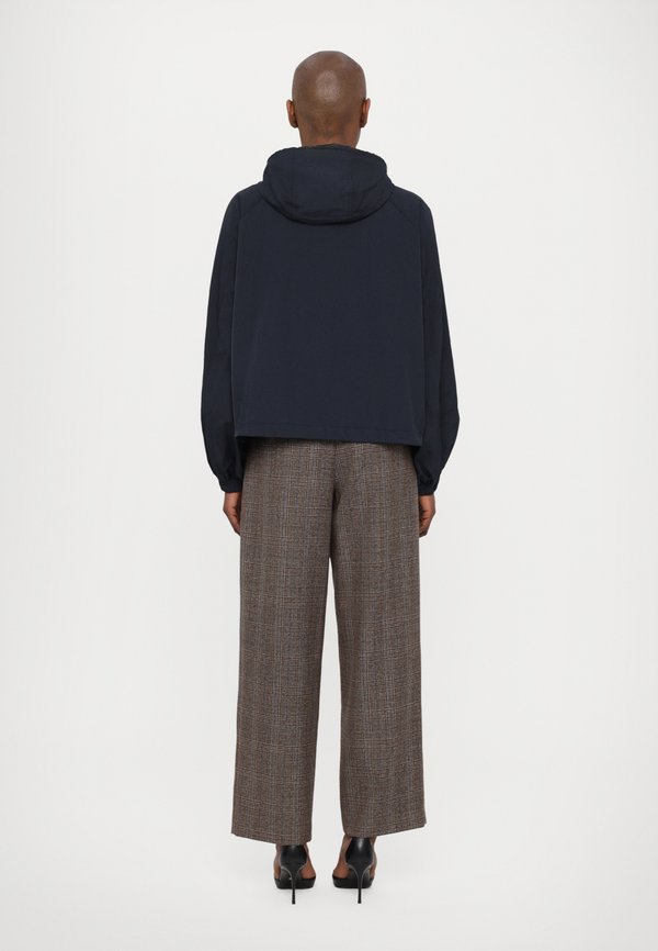 GIUBBOTTO LEA - Light jacket4