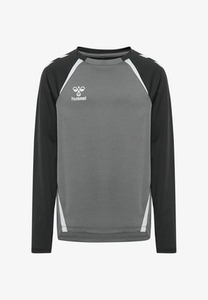 T-shirt de sport à manches longues en gris avec des accents noirs, doté d'un col rond, d'un tissu texturé et de rayures blanches sur les côtés. Logo Hummel sur la poitrine.