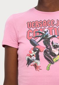 Versace Jeans Couture Printtipaita - polignac