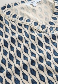 SHORT SLEEVE - Lihtne T-särk - white blue