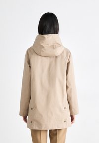 Barbour BEADNELL - Párka - sand dune/classic